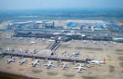 Smoking Singapore Airlines plane forces runway closure in Japan